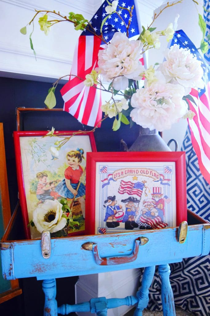 Vintage patriotic frames