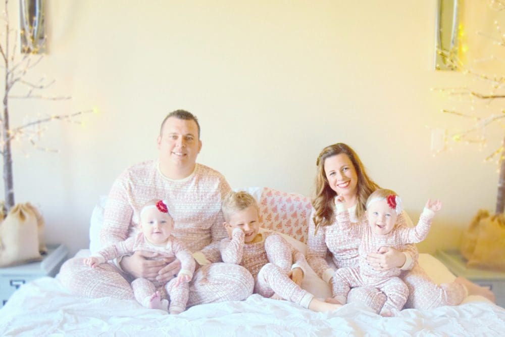 family-christmas-pictures-matching-christmas-pajamas