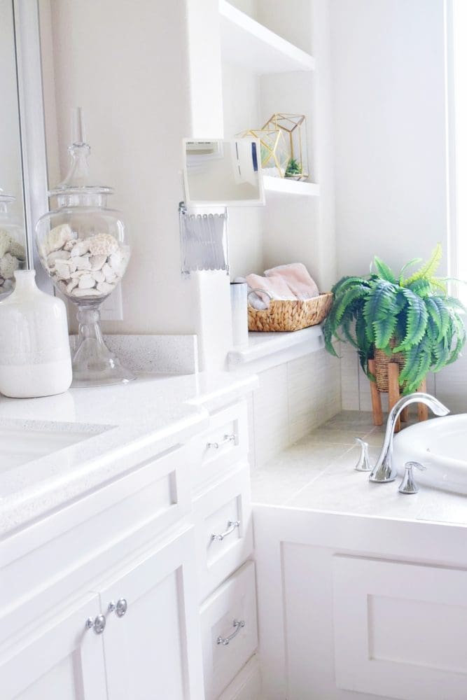 5 Stunning Budget-Friendly Bathroom Decorating Ideas - Useful DIY Projects