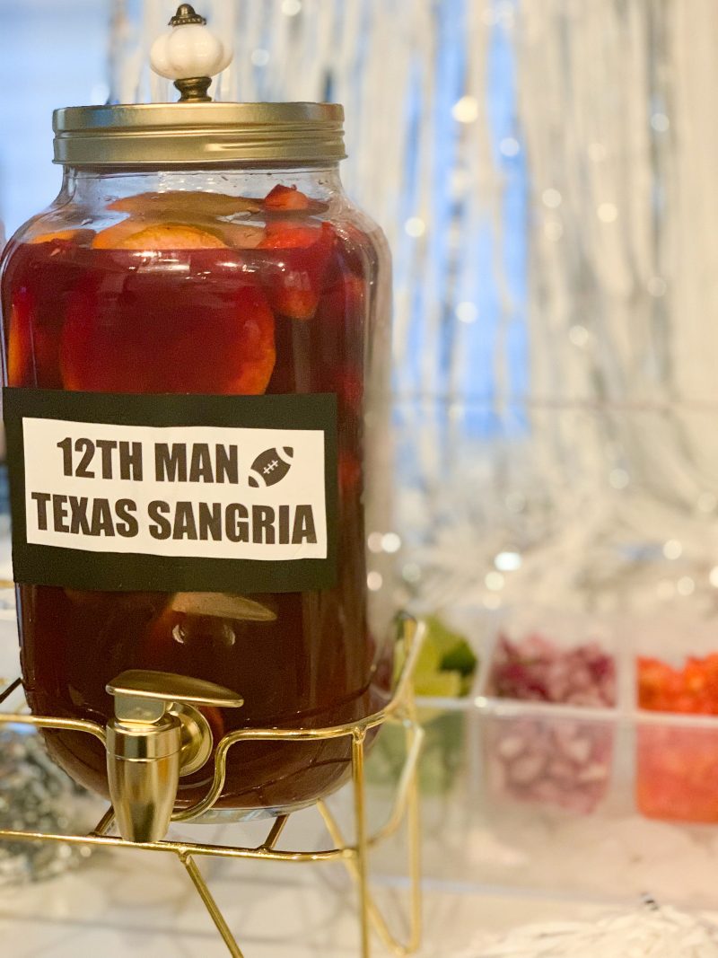 easy sangria recipe for a crowd, football party, tailgating or homegating event