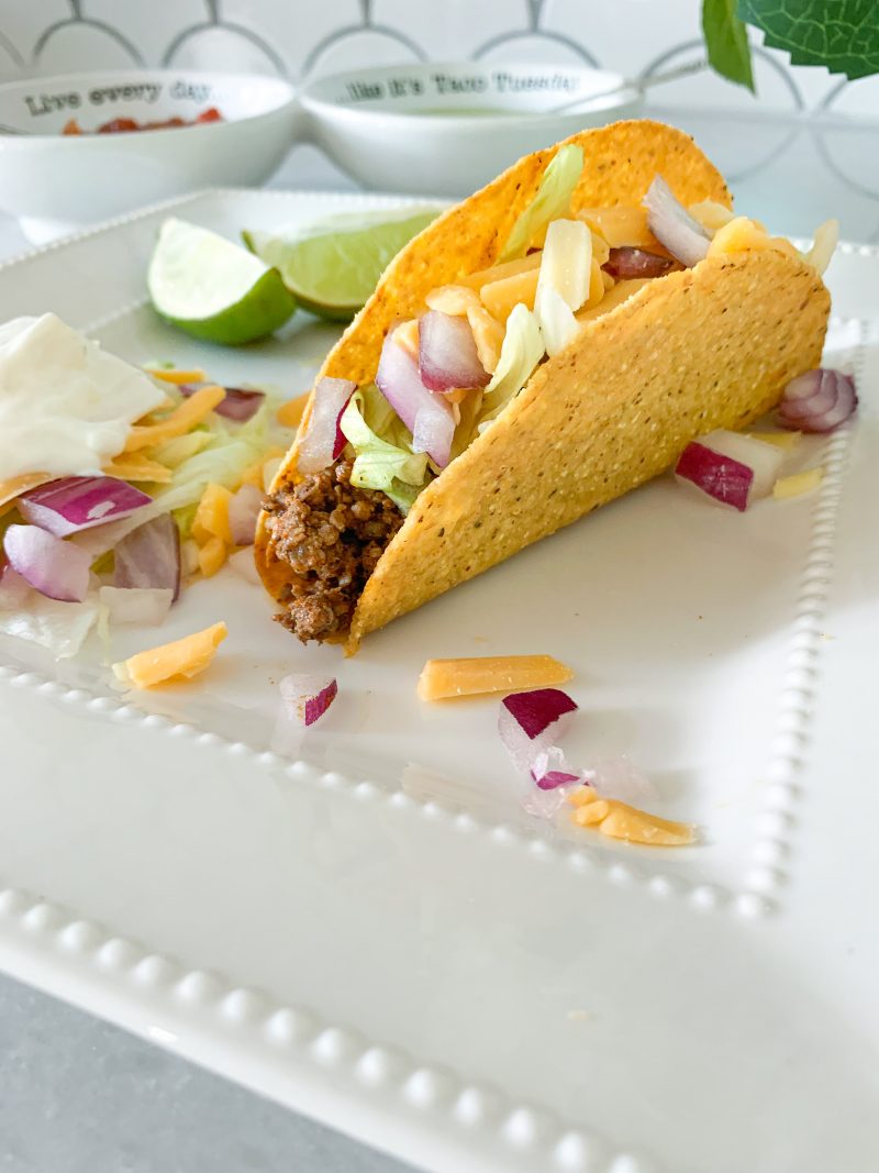 ground beed tacos with toppings