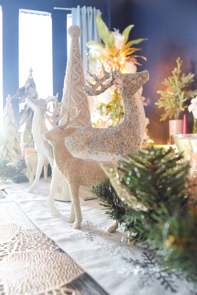 gold reindeer christmas table decor