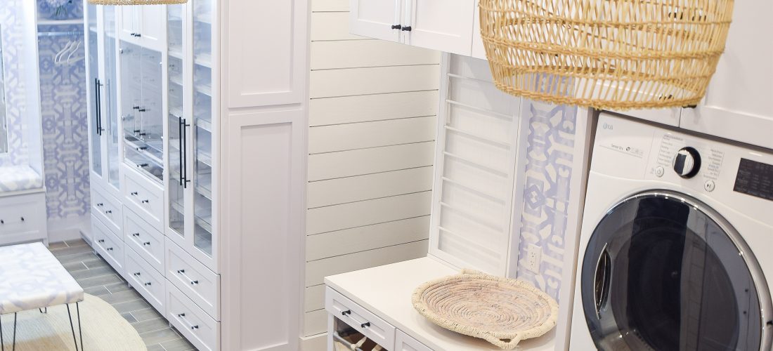 Walk In closet / laundry room combo idea