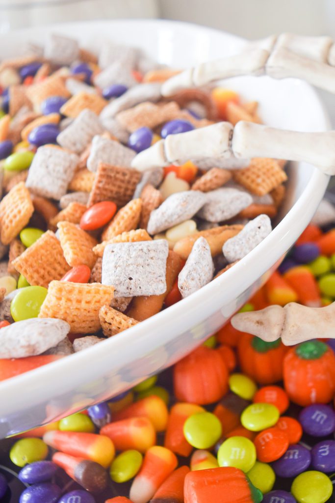 Halloween movie snacks