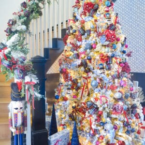 Step-by-Step Guide to Decorating Your Tree with Chinoiserie Decorations